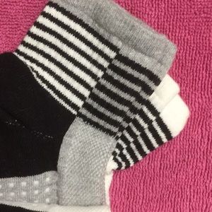 HUE Accessories - Women’s Socks HUE Accessories - Women’s Socks